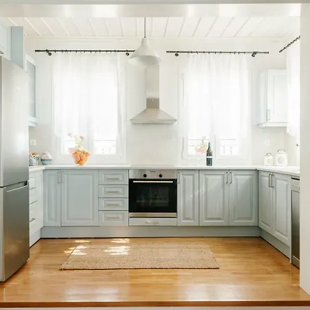 Asterias House, סקופלוס טאון